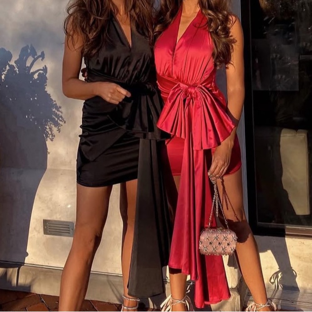 Elegant Pink Mini Dress